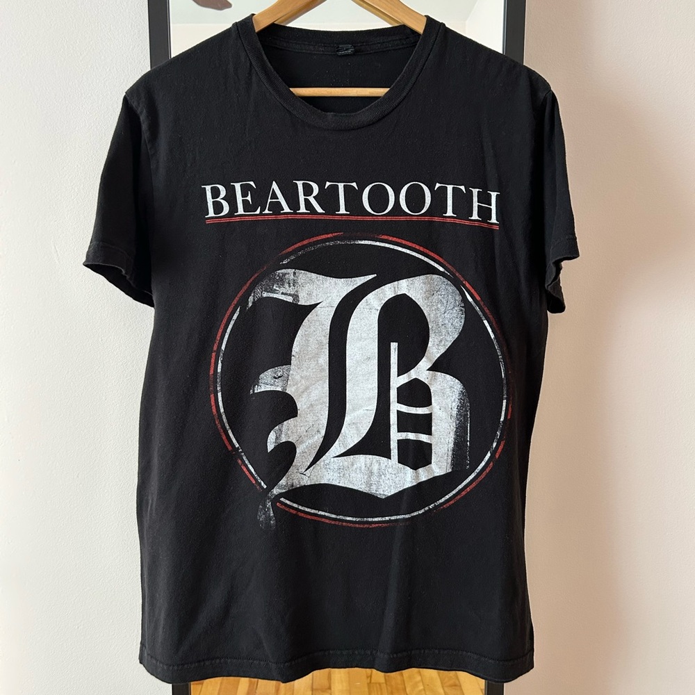 Beartooth 🎸 band tour concert tee shirt punk rock metalcore Tultex Bear Tooth